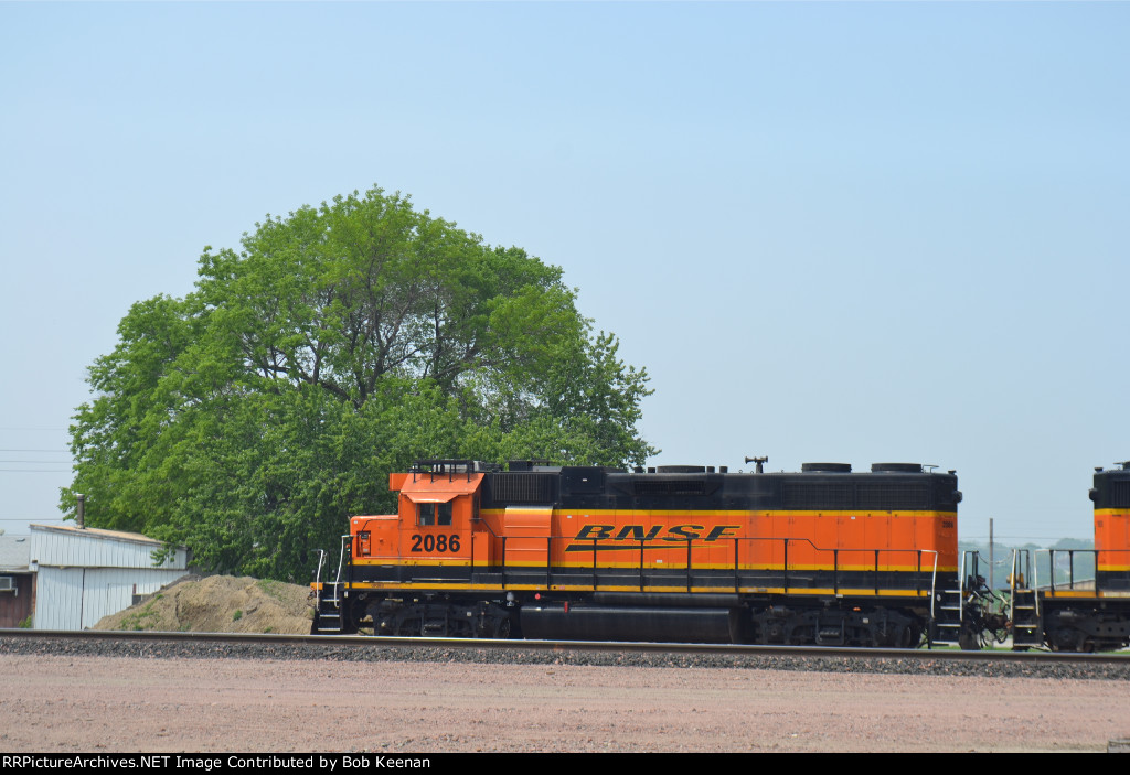 BNSF 2085